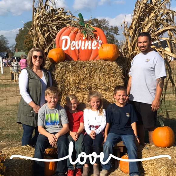 Meet your Posher, Patricia - Picture 1 of 1